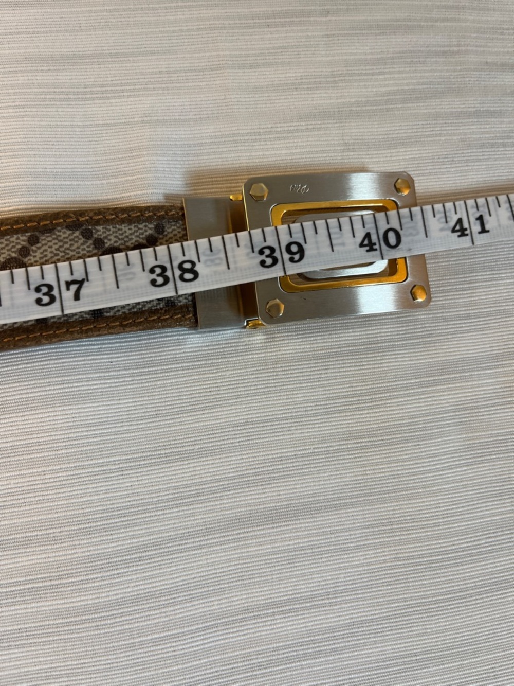 Gucci Brown and Gray Monogram Belt with Two-Tone G Buckle - Picture 5 of 11